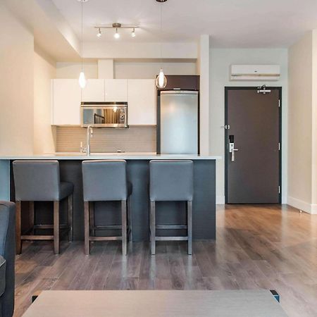 Les Suites Victoria, Ascend Hotel Collection Gatineau Extérieur photo