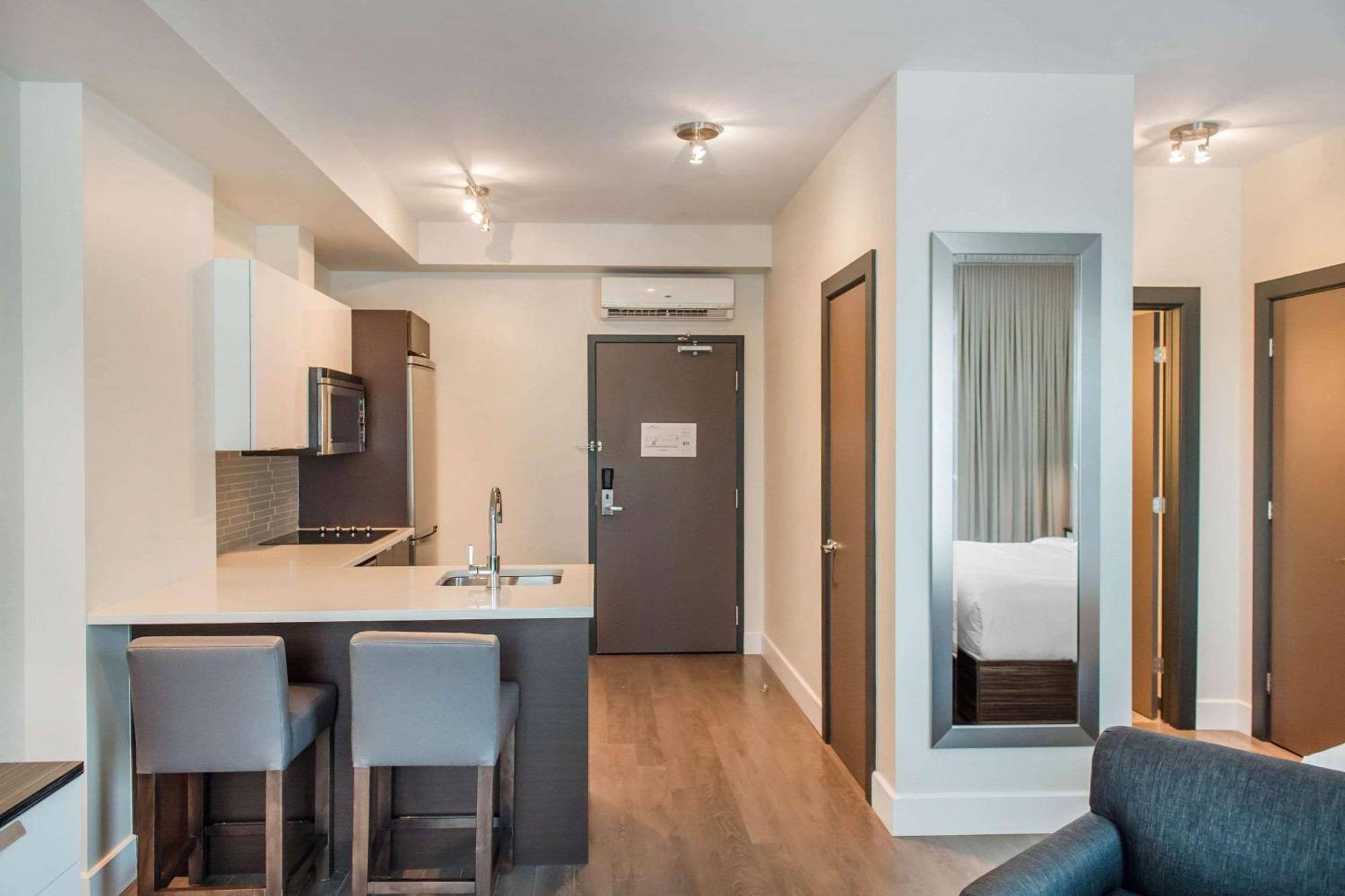 Les Suites Victoria, Ascend Hotel Collection Gatineau Extérieur photo