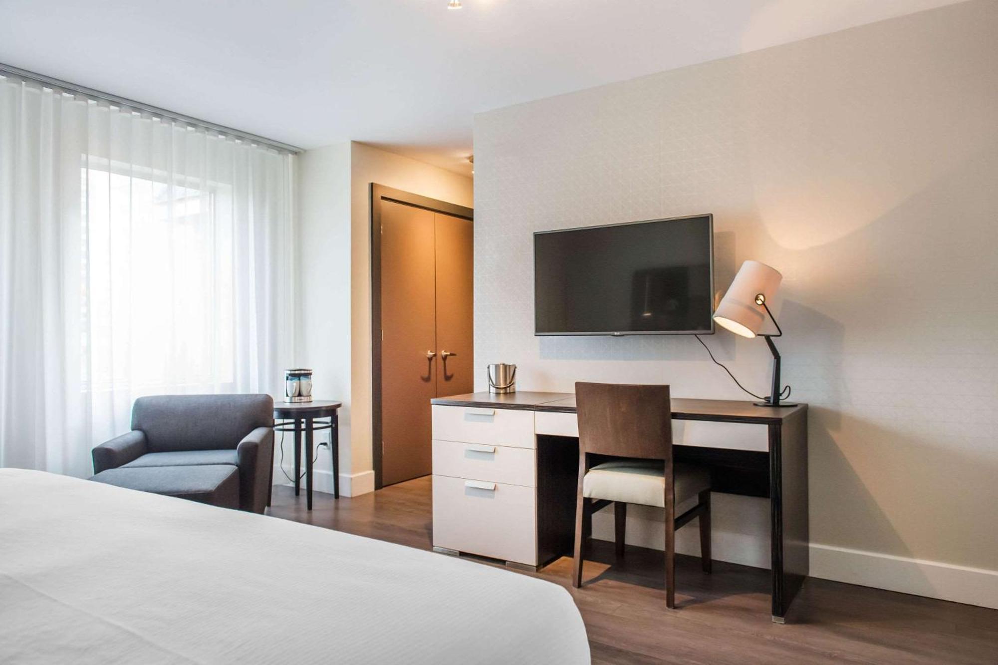 Les Suites Victoria, Ascend Hotel Collection Gatineau Extérieur photo